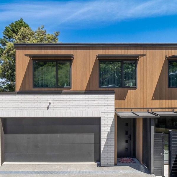 Architectural Retreat in Prestigious Whanganui