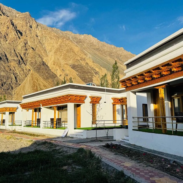 Arhat resort