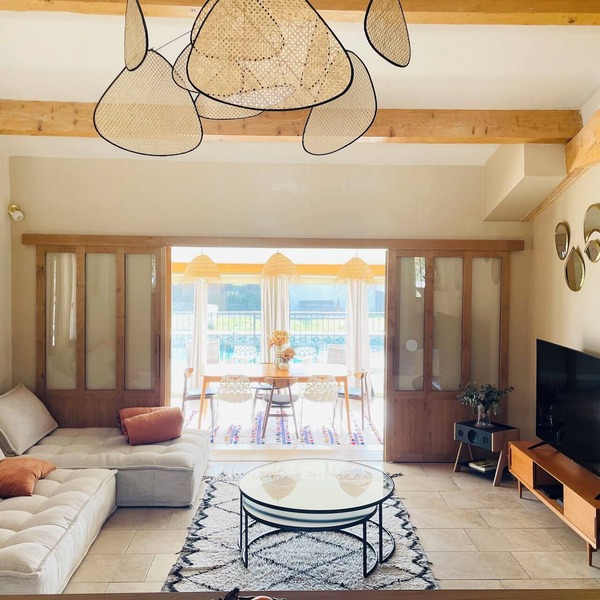 Arles: Quiet villa with secure swimming pool