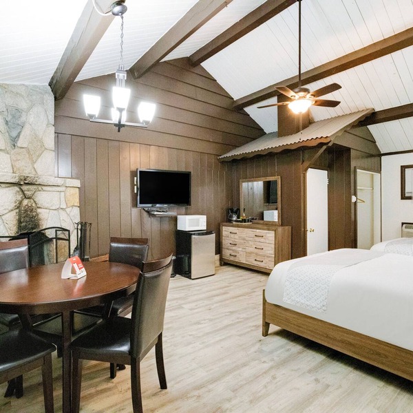 Arrowhead Tree Top Lodge