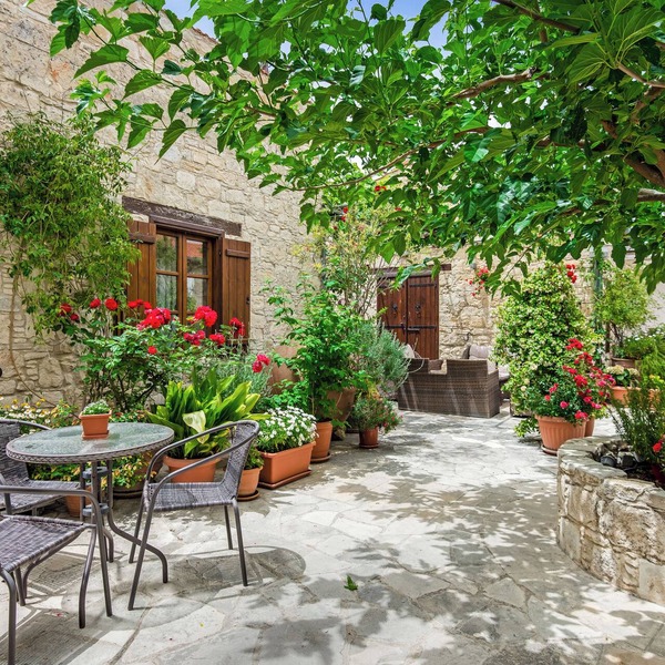 Arsorama Great 1 Bdr Apt with Shared Patio