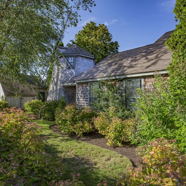 Artistically decorated "Windmill" House