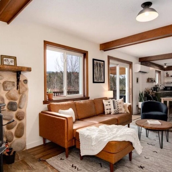 Aspen Glow Cabin - a charming 2-bedroom cabin with mountain views & wood stove