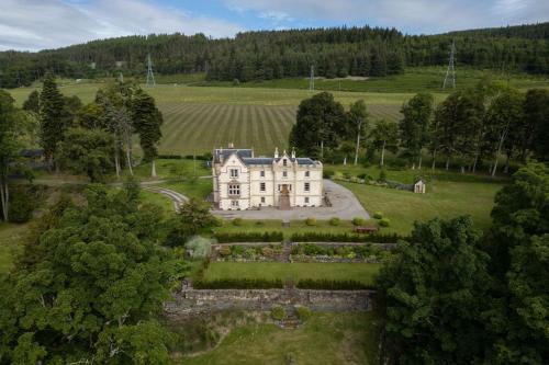 Assynt House - Exclusive Use Holiday House