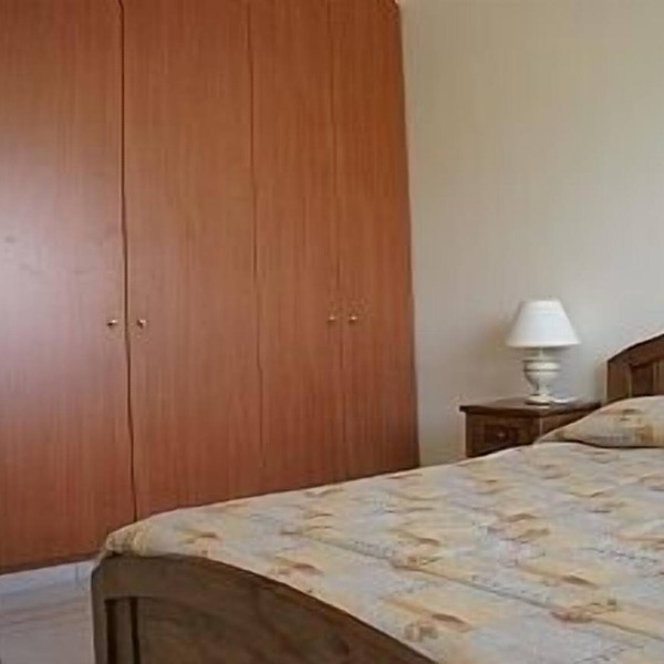 * Attractive Spacious PENTHOUSE 2-bed Apt,Very Large Pool,LIFT,Sea View