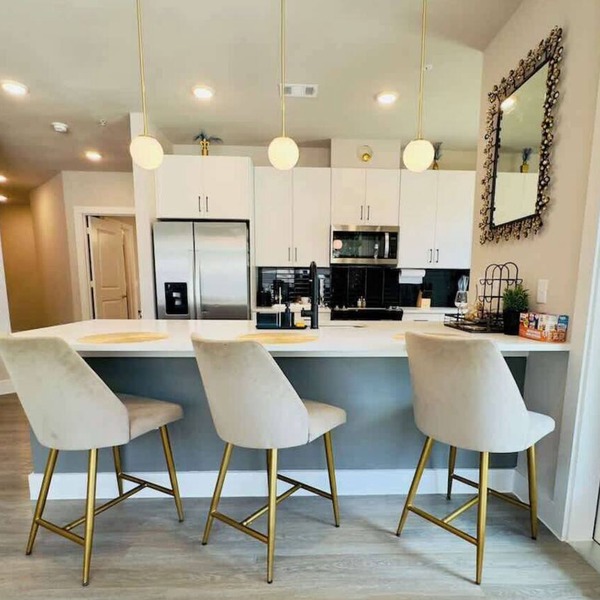 Austin Group Ready 2BR | Near Domain | Gym & Pool