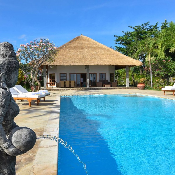 Authentic Balinese Beachfront Villa & Private Pool