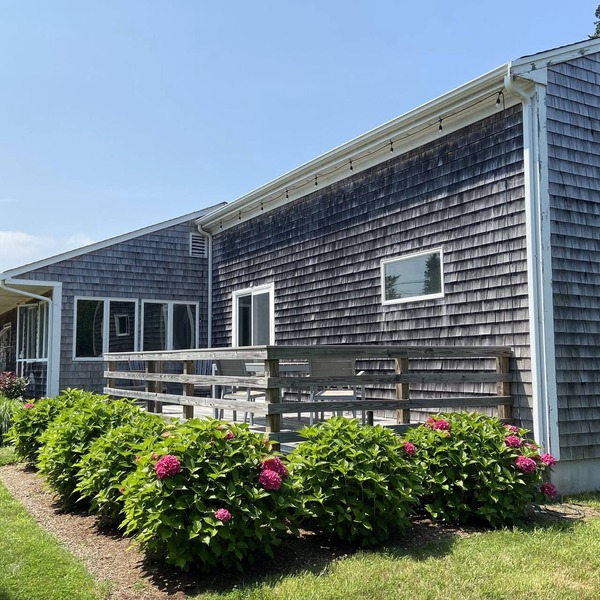 AVAILABLE WEEK OF AUGUST 23! Renovated private & spacious Orleans 3B-2B.