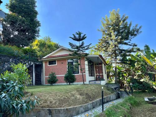 Avocado Accommodations - Tiny Cottages