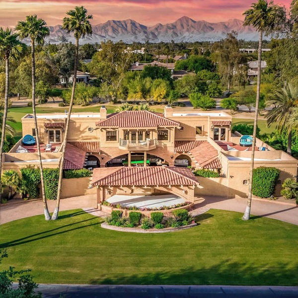 Award-Winning Ritz Carlton Golf Green Estate|Sauna|Interior Pool|Jacuzzi|Gym|Mountain Views