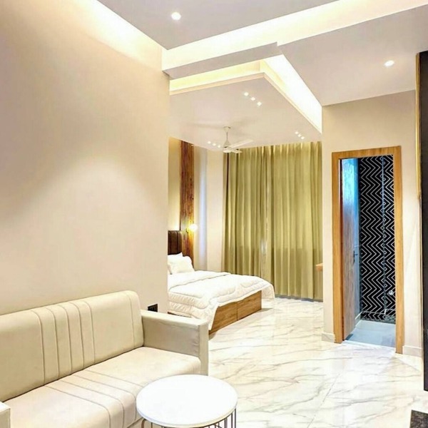 Awesome 1-bedroom apartment with AC in enchanting Rishikesh