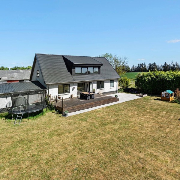 Awesome home in Sønder Felding