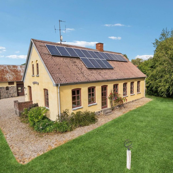 Awesome home in Stenstrup with WiFi