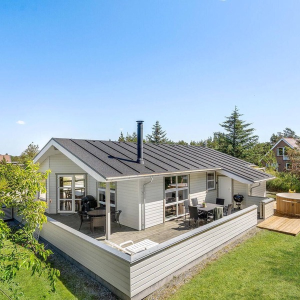 Awesome home in Thisted with sauna