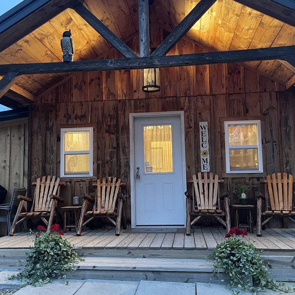 Ayers Acres ~ Cabin 1 - near Watkins Glen, Corning, Finger Lakes - sleeps 6