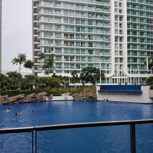 Azure Tropical Paradise in your Backyard