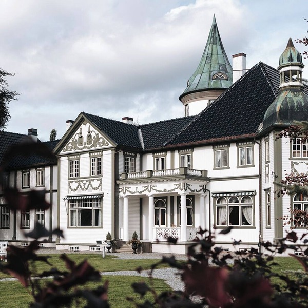 Bårdshaug Herregård