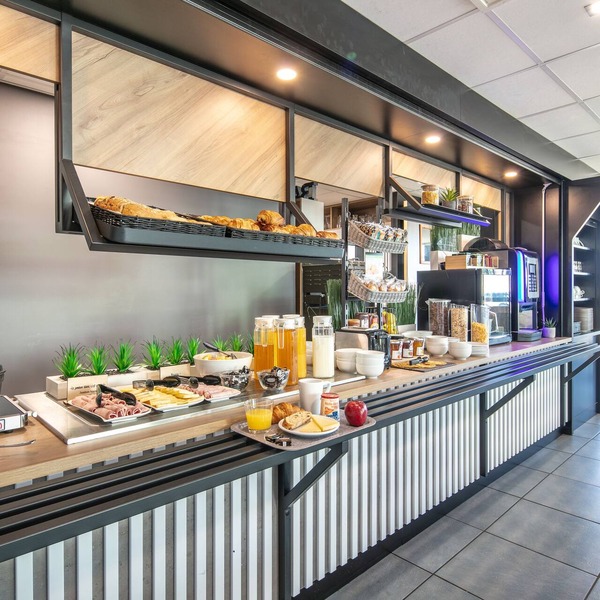 B&B HOTEL Lyon Aéroport St Quentin Fallavier