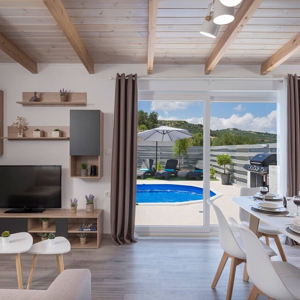 B&M Villa Sirili