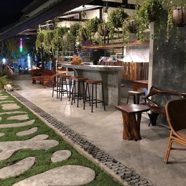 Baan Sala Lung Dam Hotel