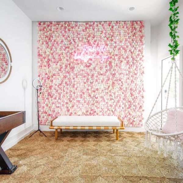 Bachelorette Bash! Sleeps 20! 2 Private rooftops!
