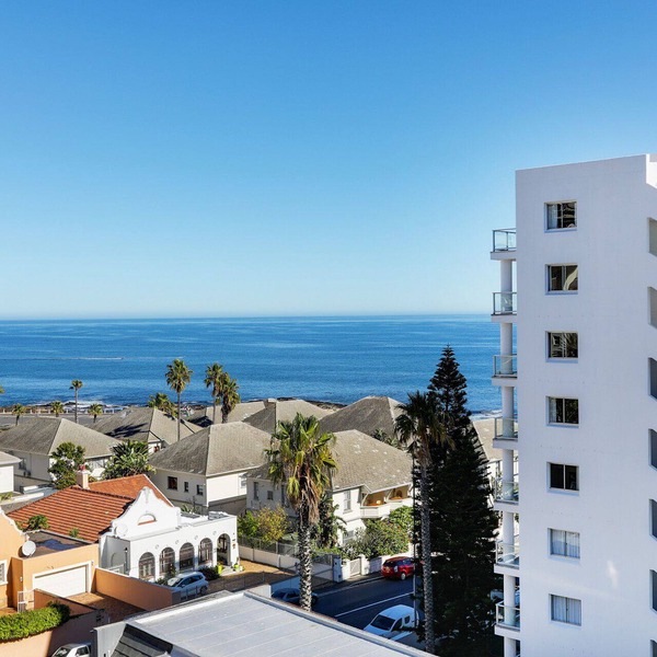 Backup-Powered Perfect Bantry Bay Sea Views, Fantastic Sea Point location
