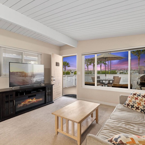 Backyard Beach! 50 Steps to the Sand with Bay Views and Ocean Blues