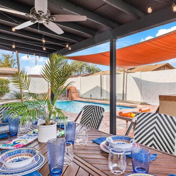 Backyard Oasis: Phoenix Gem Near Hiking & Golfing!