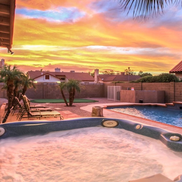 Backyard Playground! Golf Sport Court & Hot Tub!