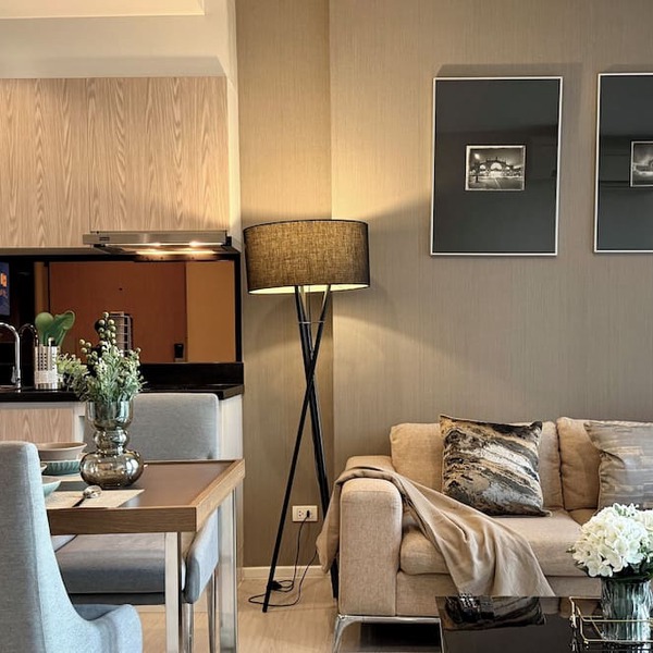 Balcony, Full Kitchen · Pool, Gym, Wi-Fi