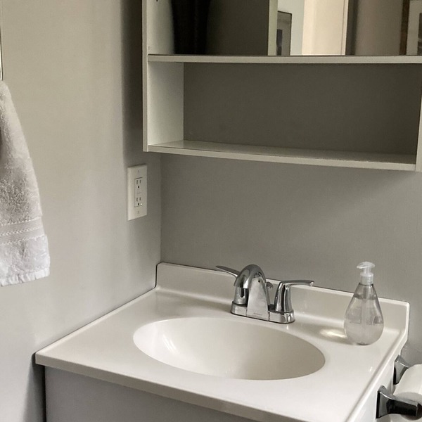 Banff 2 Bedroom 2 bathroom house with privatehot tub