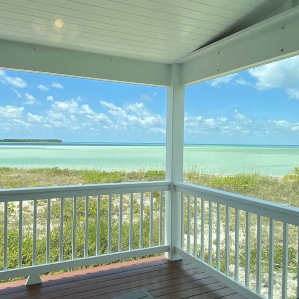 Barefoot Sands, Beachfront Home with Tiki Hut, Sundeck, Kayaks/Paddleboards/Rental Skiff