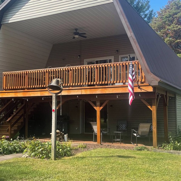 Barn in Bemus Point: 1 mile to Chautauqua Lake and on the snowmobile trail