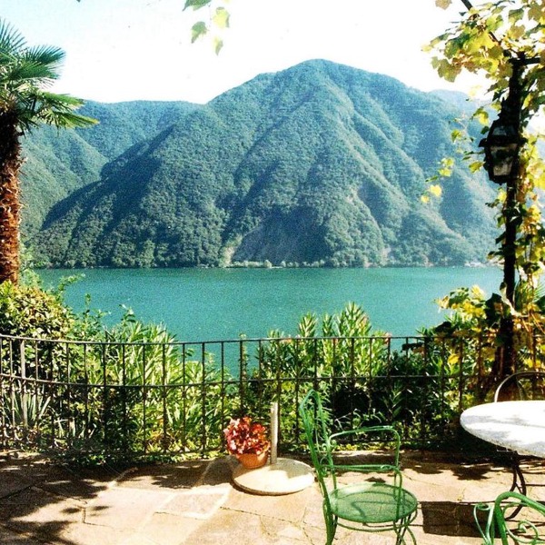 Barony romantic villa
