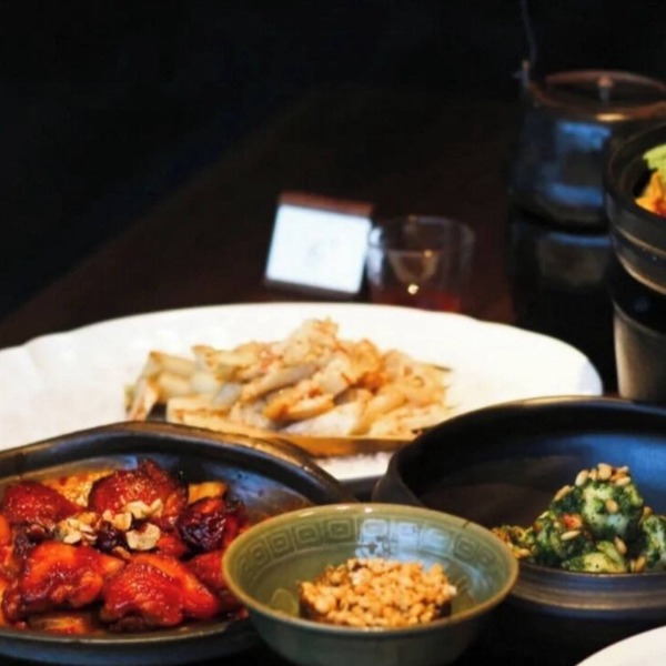 base-Sanlitun Serviced Apartment