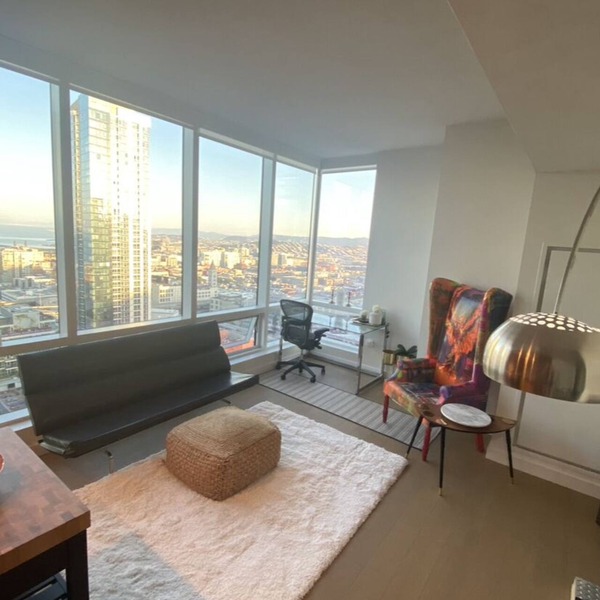 Bay View & Luxury Amenities in downtown SF!