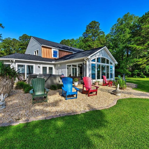 Bayfront Blounts Creek Home: Private Beach + Dock!