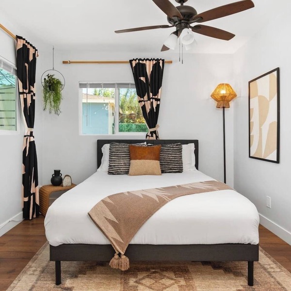 Bayside 2 BR |Walk or Bike to Beach & Sea World
