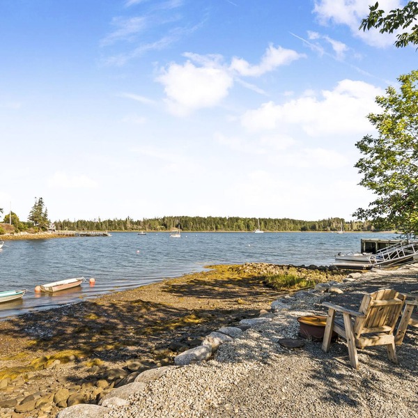 Bayview Pines Country Inn