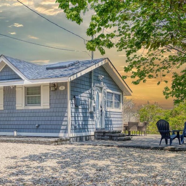 Beach cottage villa