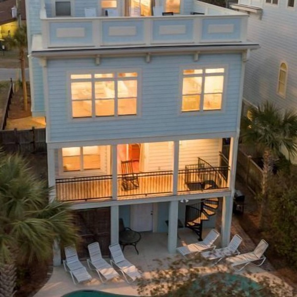 'Beach Daze'~ ELEVATOR, PRIVATE POOL, ROOF TOP WITH OCEAN VIEWS