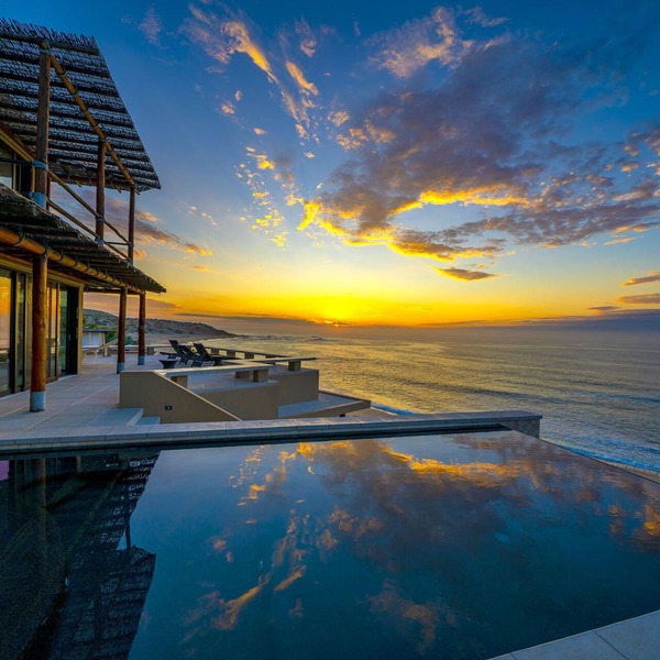 Beach Front 8,500 Sq Ft Villa, Infinity Pool, Pristine Swimming