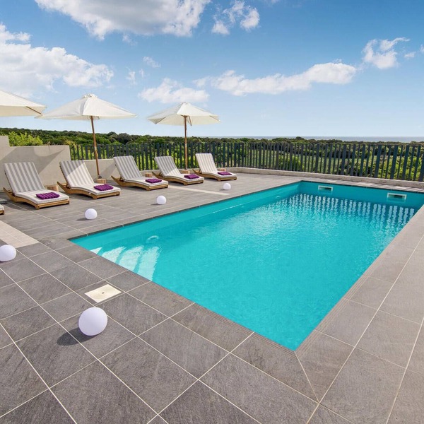 Beach front home in Plat