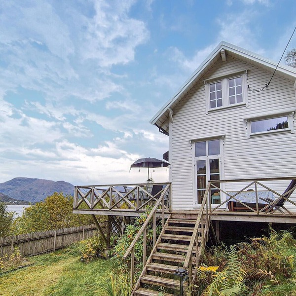 Beach front home in Vaksdal with house sea view