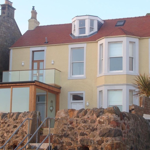 Beach house in Lower Largo with direct access to the sea and beautiful views