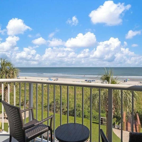 Beach Side Resort perfect location with indoor/outdoor Pools