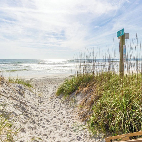 Beachcomber by Distinctive Beach Rentals