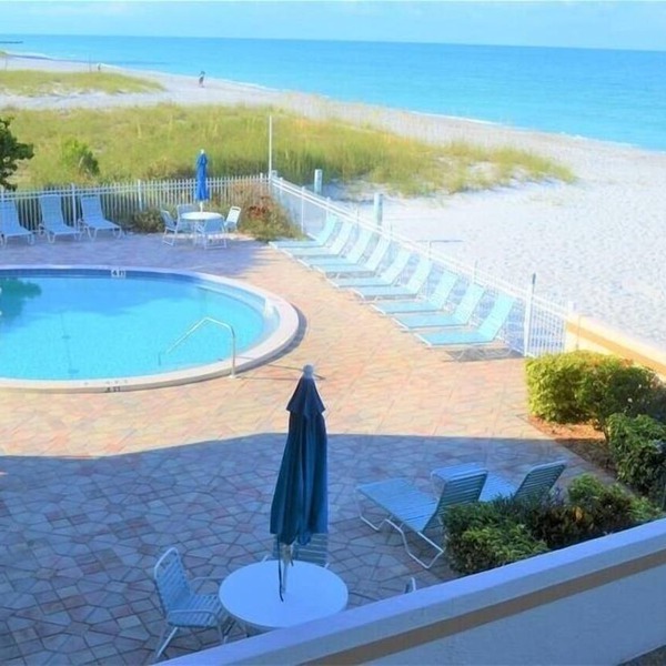 Beachcomber unit 204