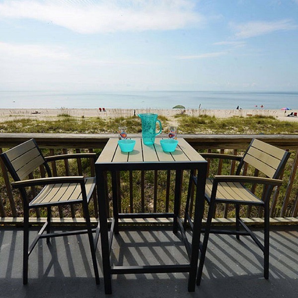 BEACHFRONT 2BR CONDO W/POOL*PRIVATE USE OF 3 BIKES & 2 KAYAKS