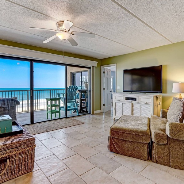 Beachfront 6th floor Condo w/Ocean View Amelia by the Sea